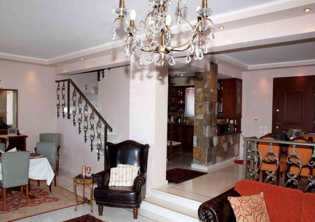 Blue Diamond Villa Szhiniász Kültér fotó